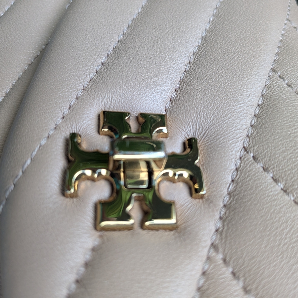 Tory Burch Logo Quilted Leather Crossbody - Light Beige with Gold Hardware - Picture 2 of 10